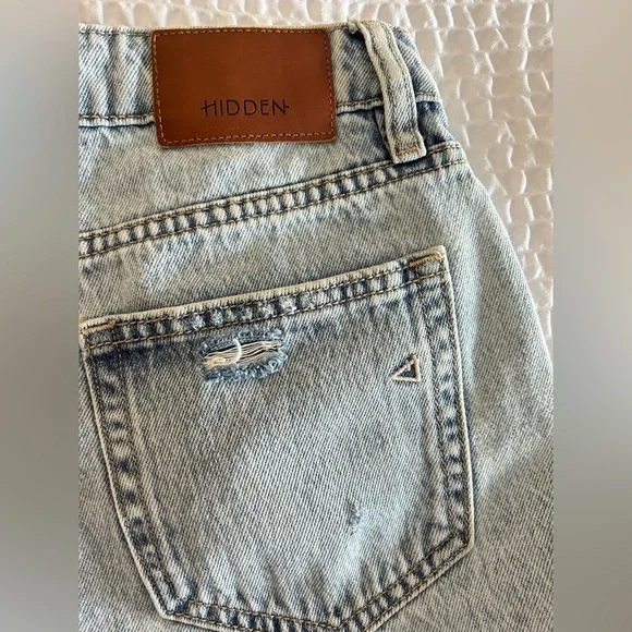 Hidden Los Angeles Distressed High Rise Shorts XS - Picture 4 of 5